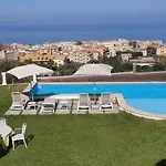 Fontana Villa *