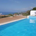 Fontana Villa Tropea