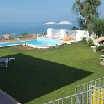Fontana Villa *