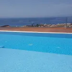 Fontana Villa *