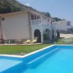 Fontana Villa Tropea