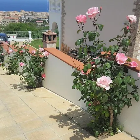 Fontana Villa Tropea