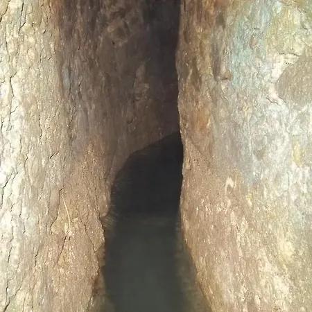 Fontana Villa *