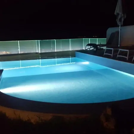 Fontana *